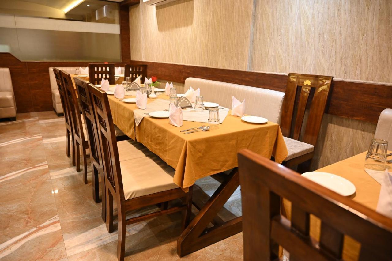 The Shah Imperial Hotel Gwalior Eksteriør billede